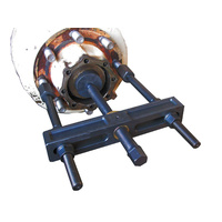 Universal Wheel Hub Extractor